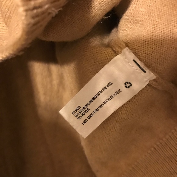 Tan Gap Cardigan Merino Wool - Picture 5 of 5